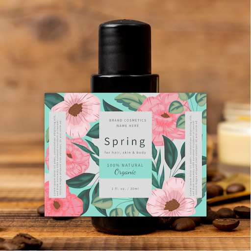 Perfume com rótulo em destaque